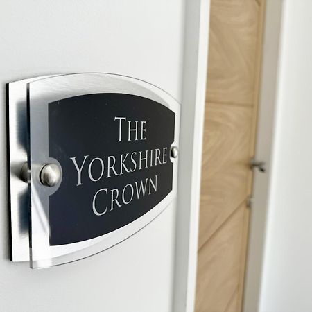 The Yorkshire Crown - Luxury Apartment - Free Parking Nearby Harrogate Exterior photo