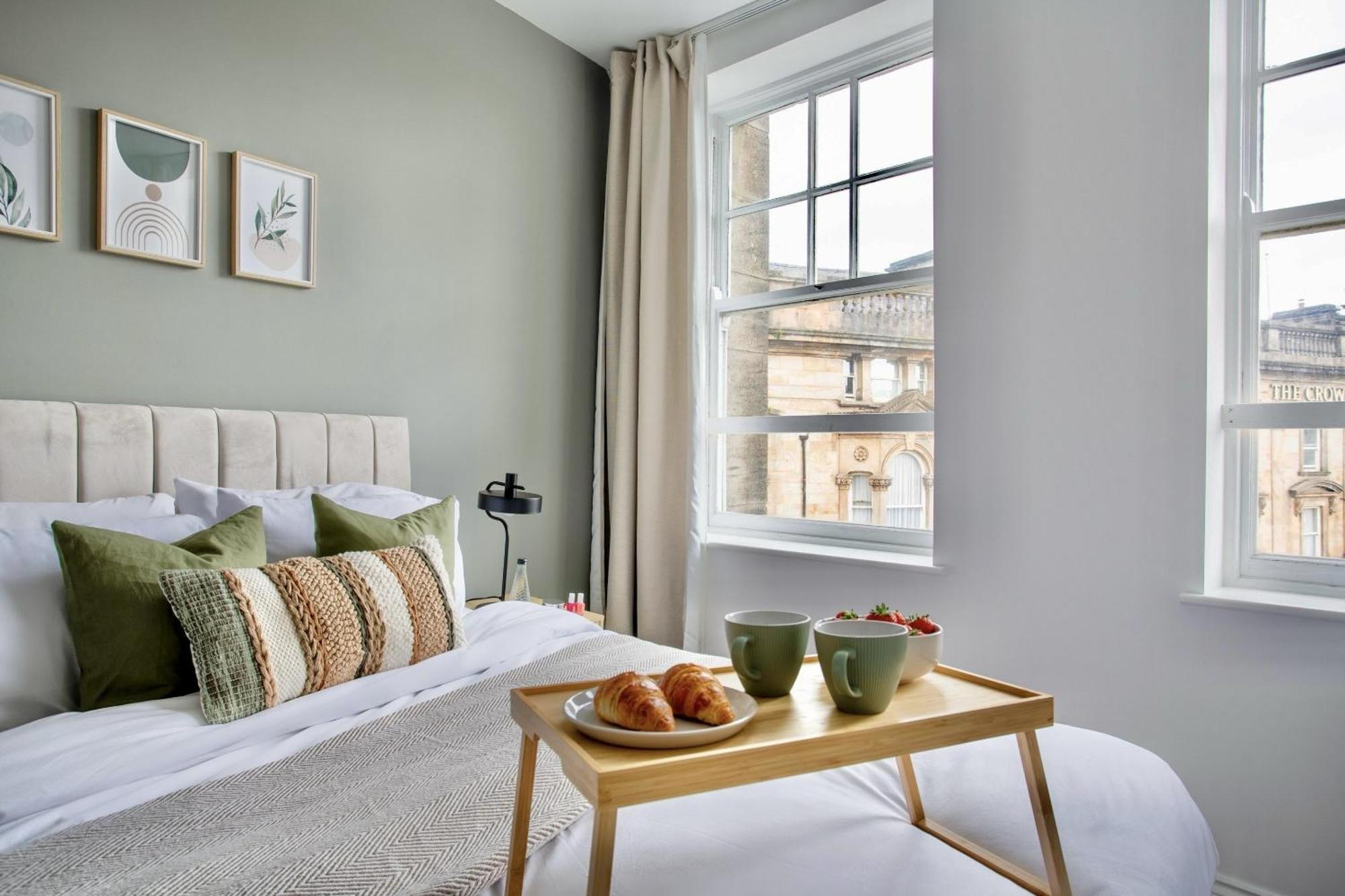 The Yorkshire Crown - Luxury Apartment - Free Parking Nearby Harrogate Exterior photo