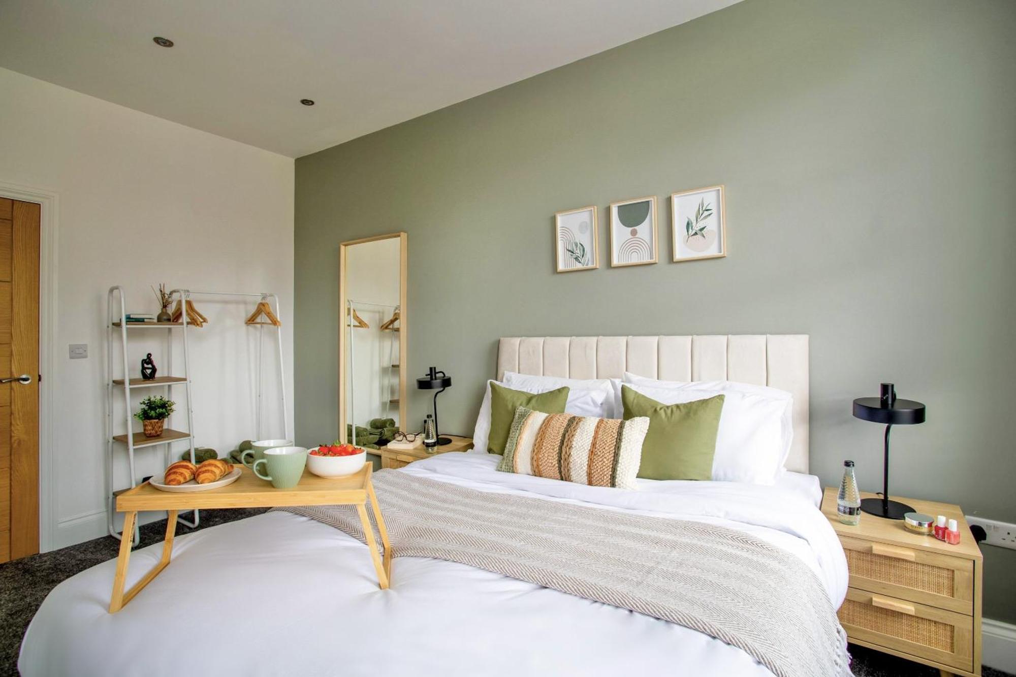The Yorkshire Crown - Luxury Apartment - Free Parking Nearby Harrogate Exterior photo
