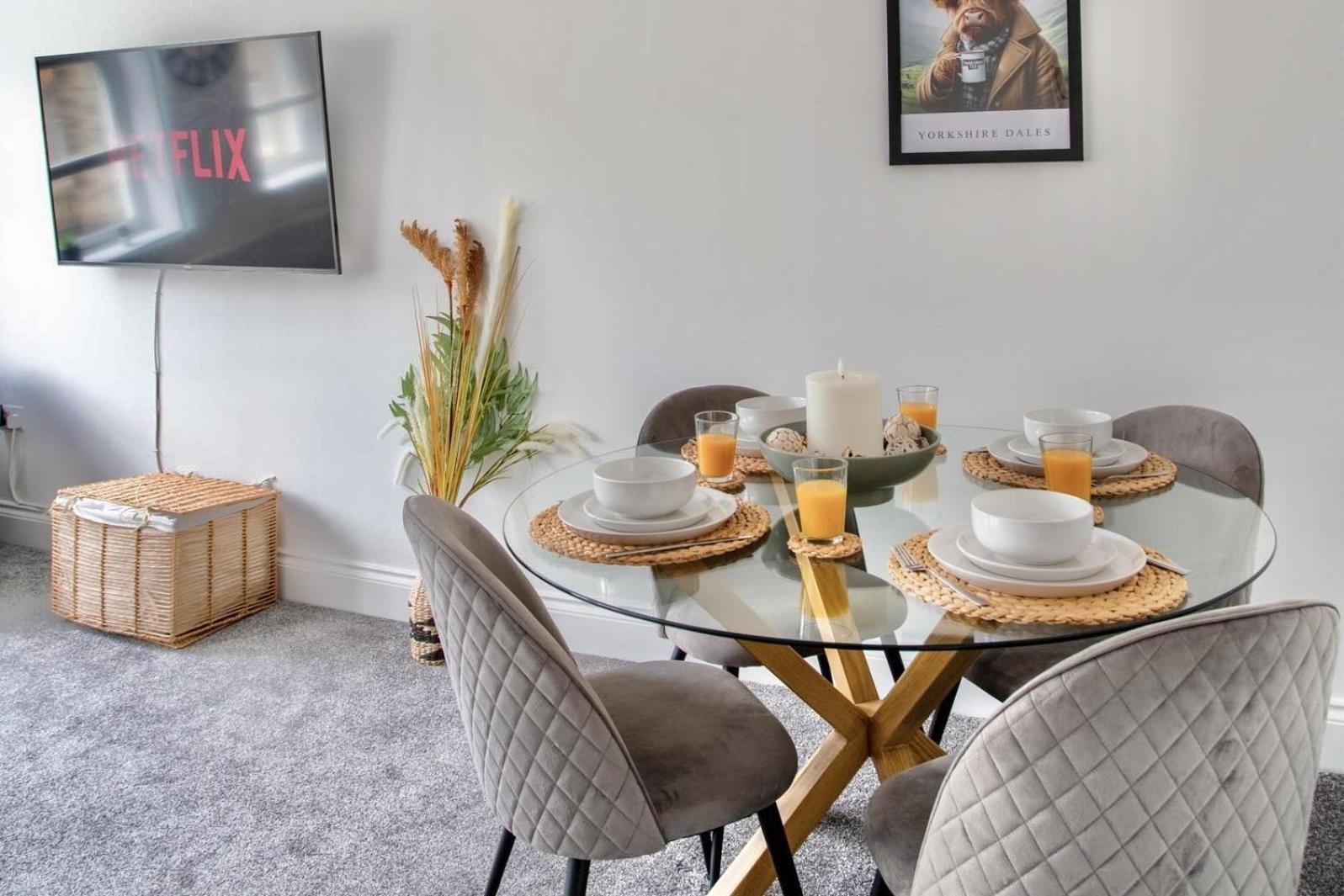 The Yorkshire Crown - Luxury Apartment - Free Parking Nearby Harrogate Exterior photo
